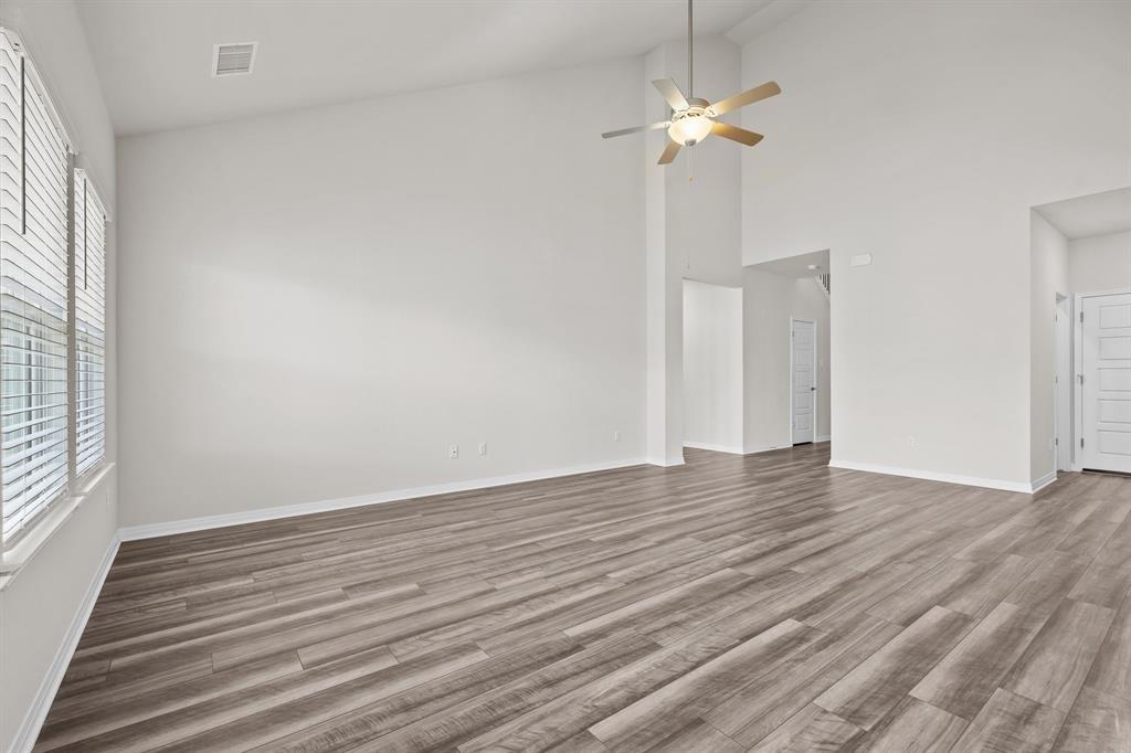 631 Wild Spur Ln, Liberty Hill, TX 78642