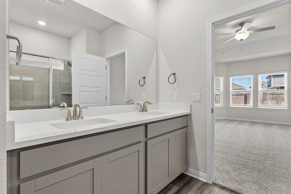 631 Wild Spur Ln, Liberty Hill, TX 78642