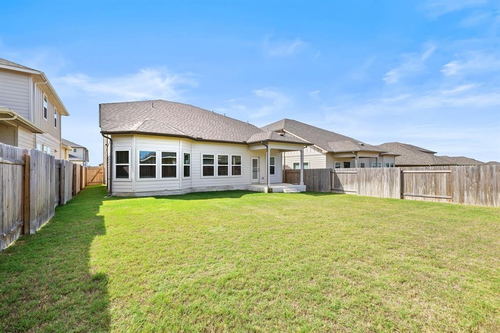 631 Wild Spur Ln, Liberty Hill, TX 78642