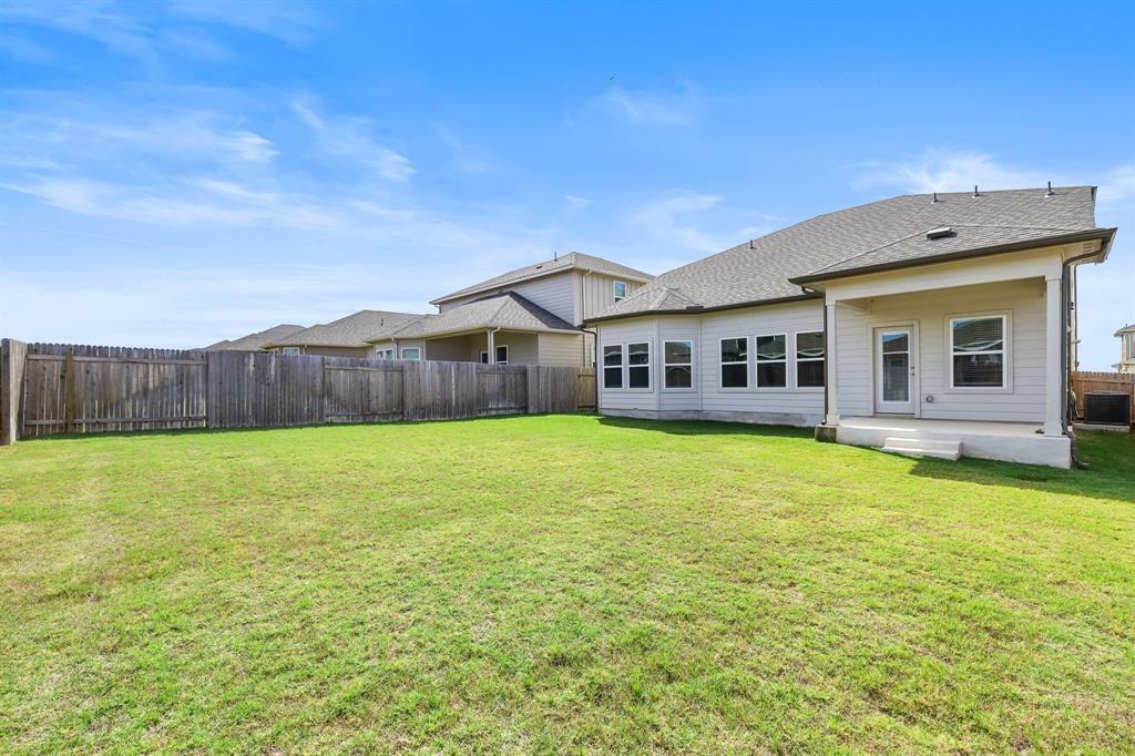 631 Wild Spur Ln, Liberty Hill, TX 78642