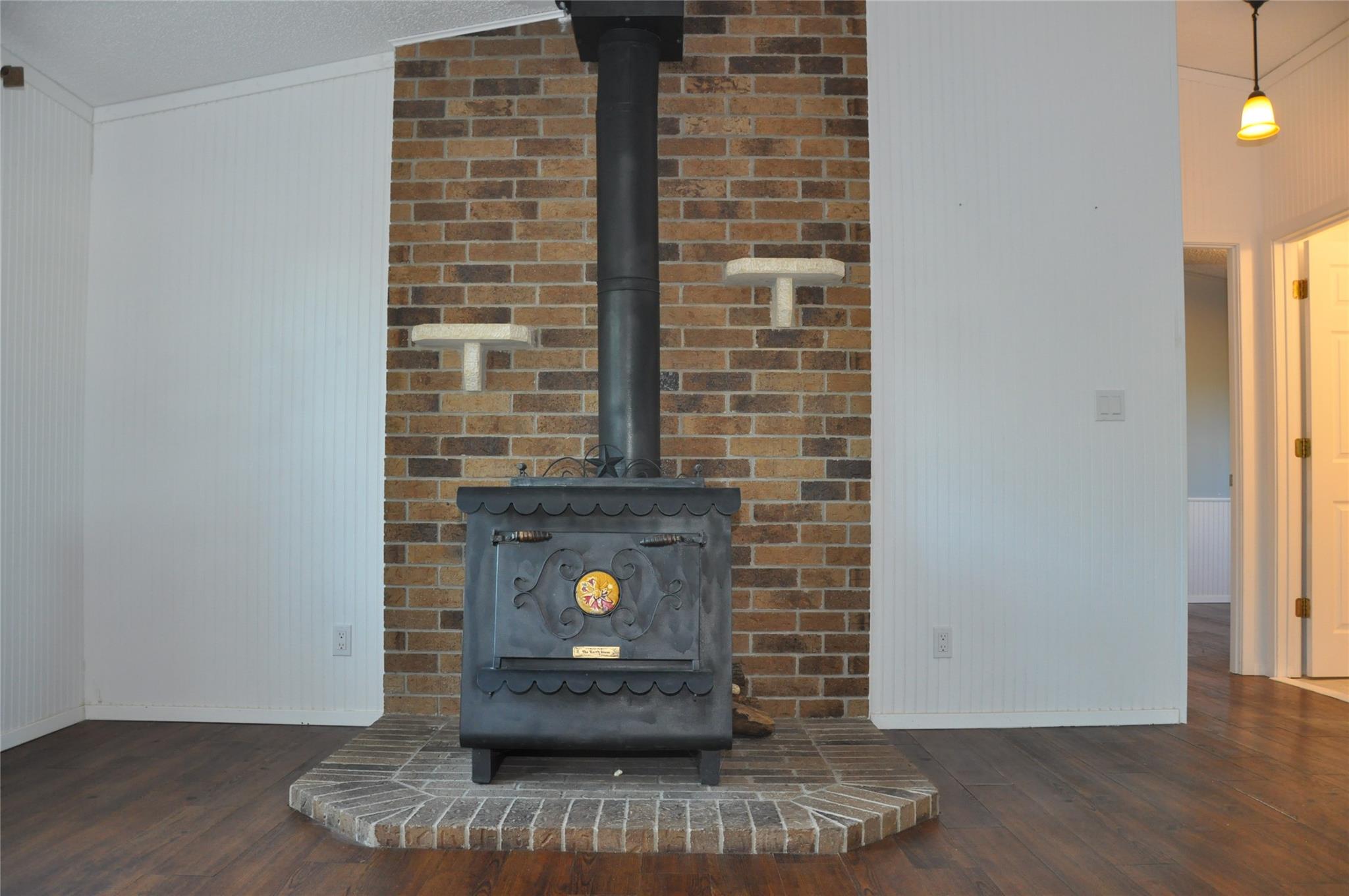 367 Mesquite St, Bertram, TX 78605