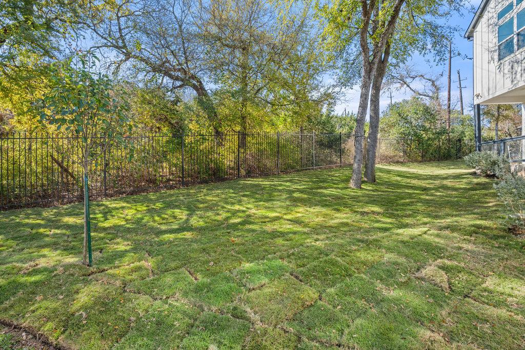 3018 Sunridge Dr # 6, Austin, TX 78741