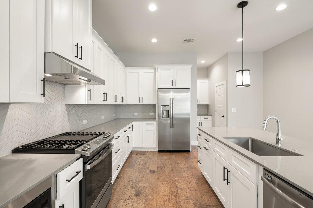 3018 Sunridge Dr # 6, Austin, TX 78741