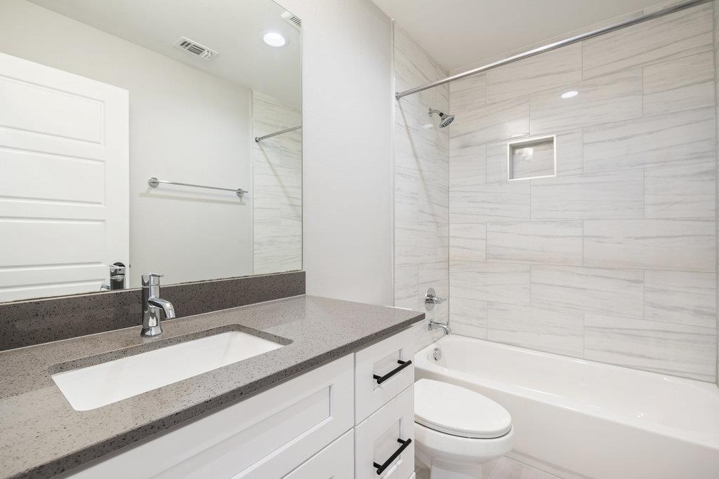 3018 Sunridge Dr # 6, Austin, TX 78741