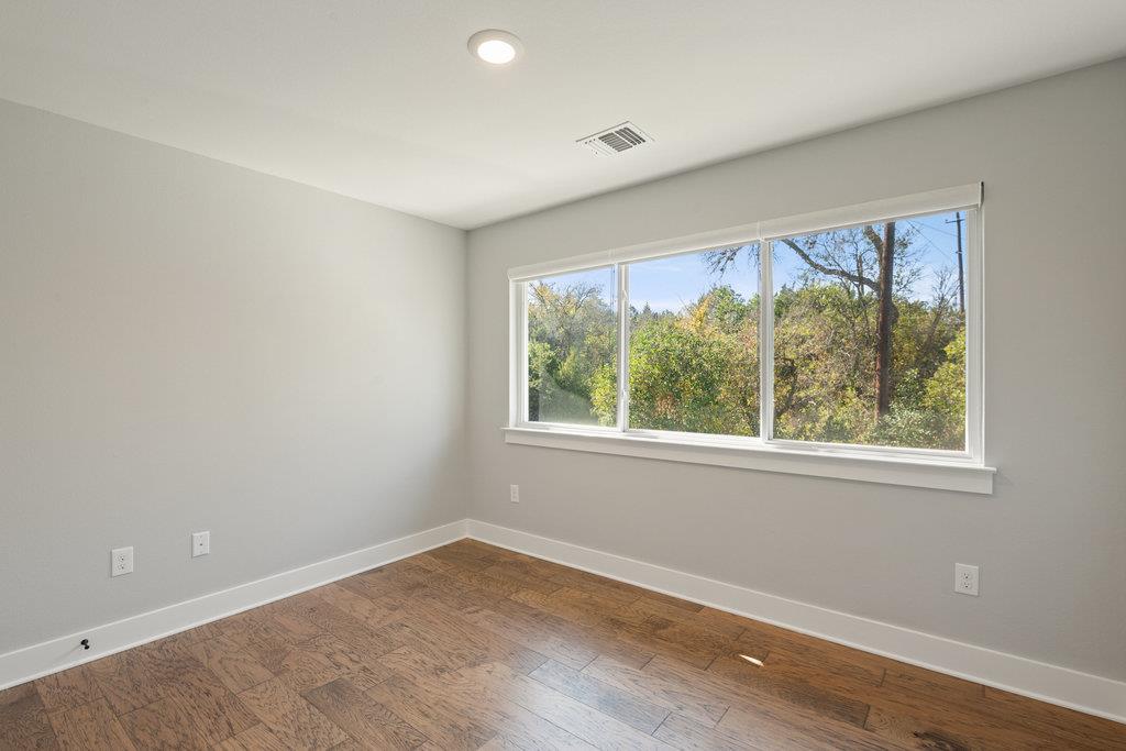 3018 Sunridge Dr # 6, Austin, TX 78741