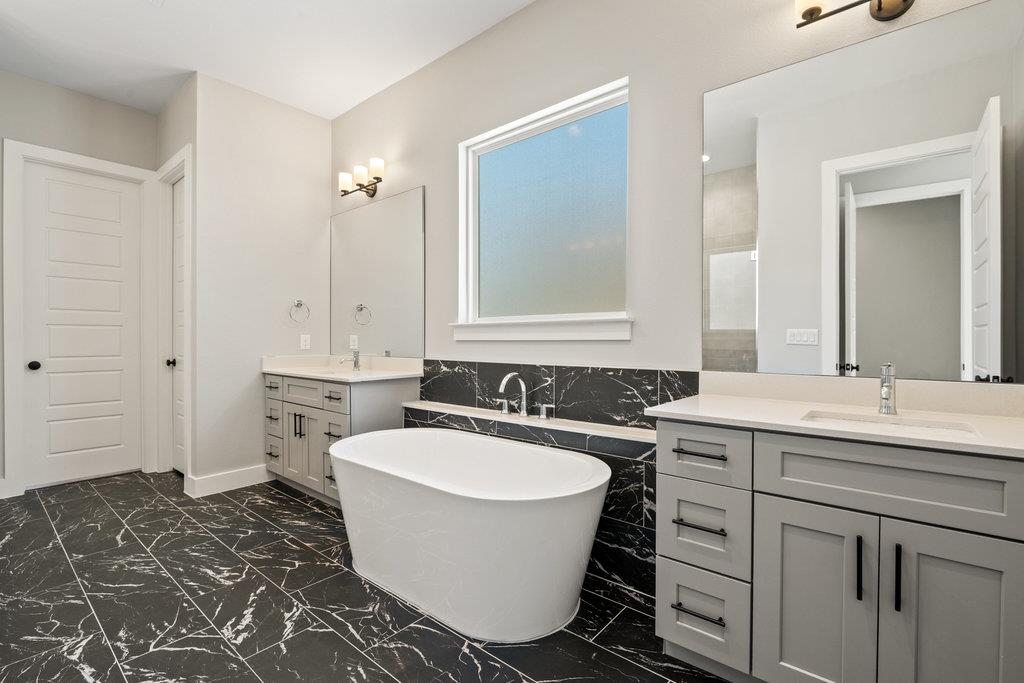 3018 Sunridge Dr # 6, Austin, TX 78741