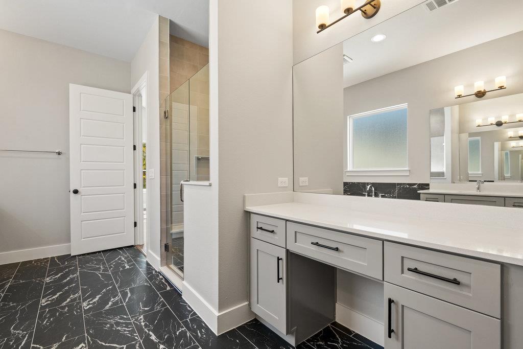 3018 Sunridge Dr # 6, Austin, TX 78741