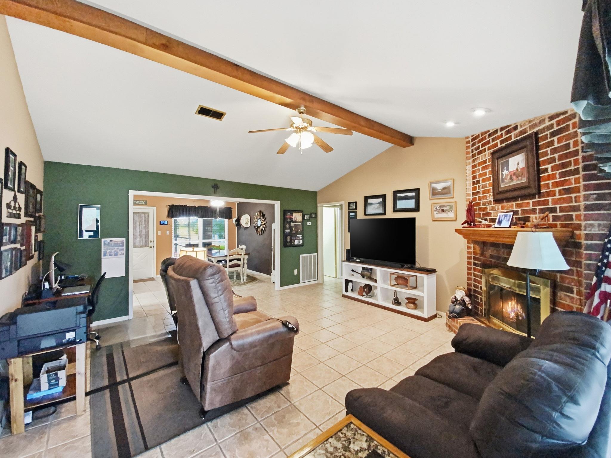 2770 Trey Ln, Brenham, TX 77833