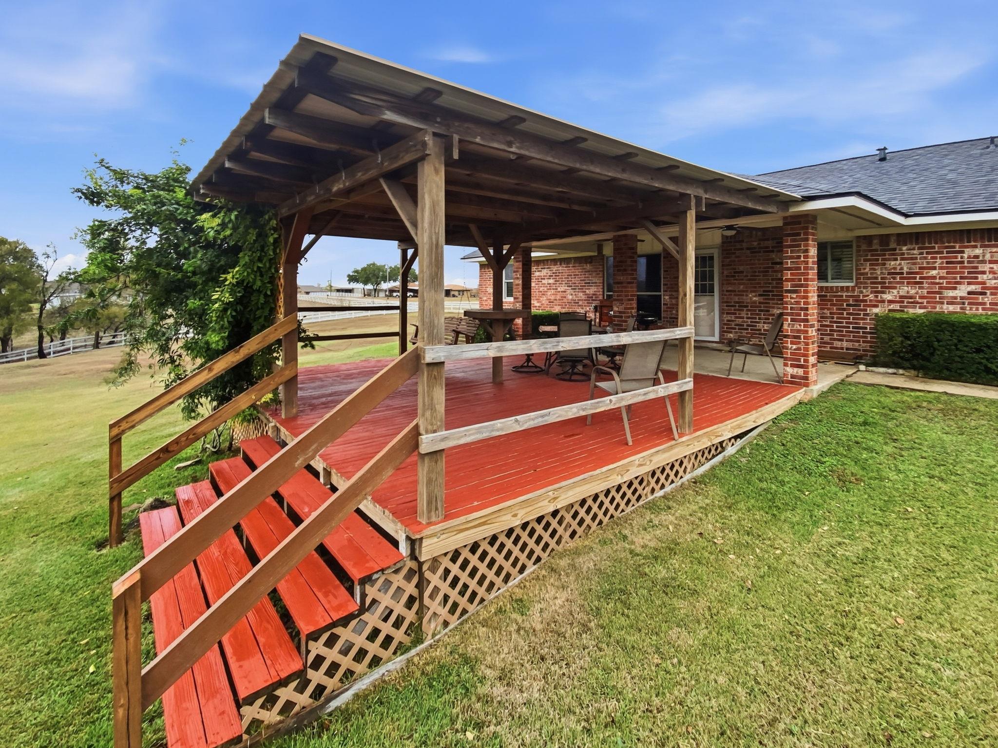 2770 Trey Ln, Brenham, TX 77833