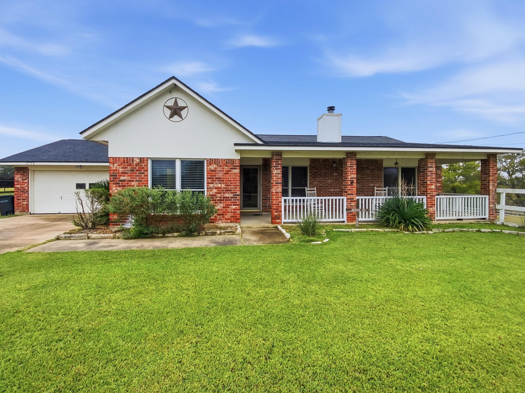 2770 Trey Ln, Brenham, TX 77833