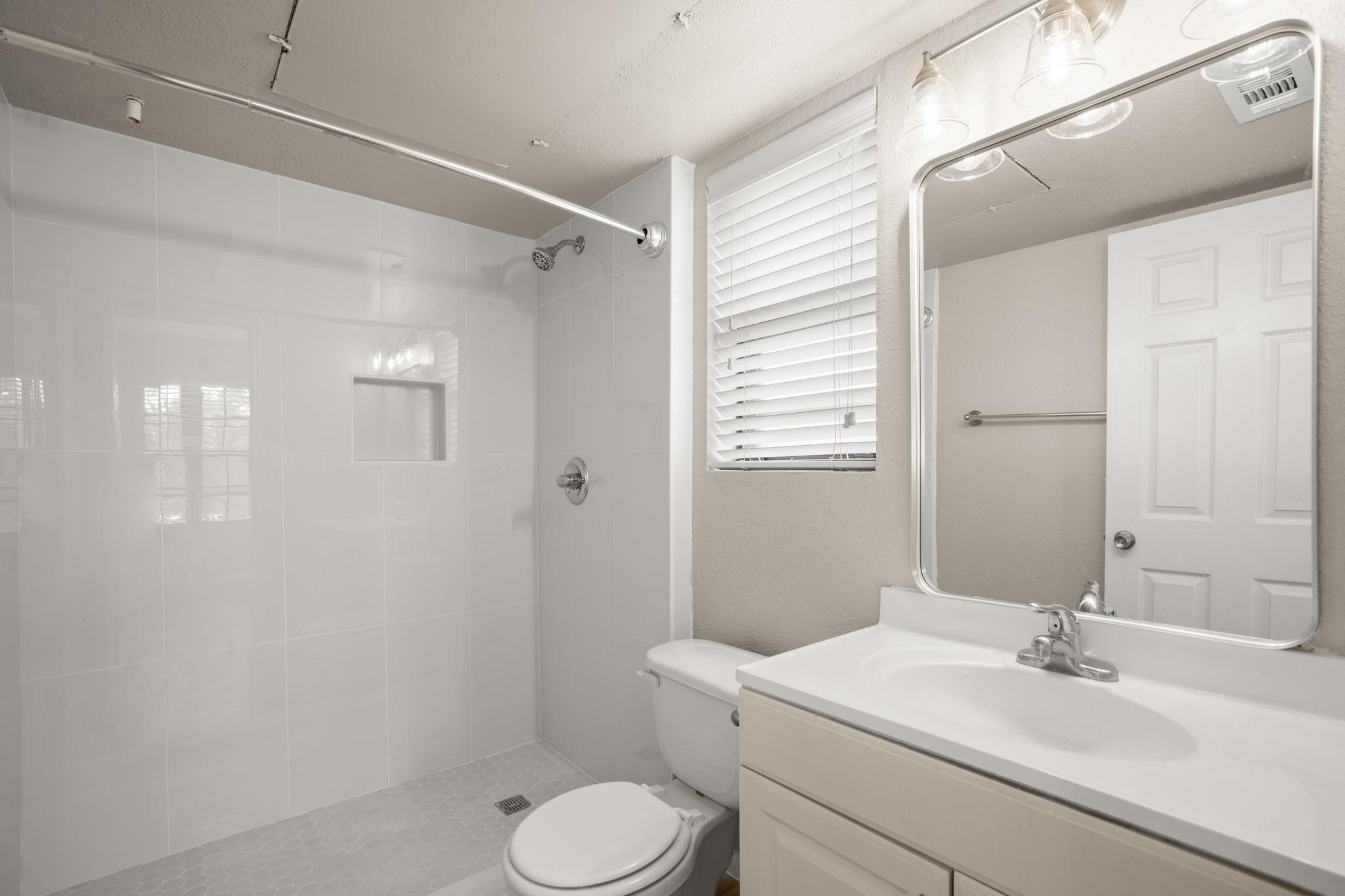 1013 W 23rd St # 205, Austin, TX 78705