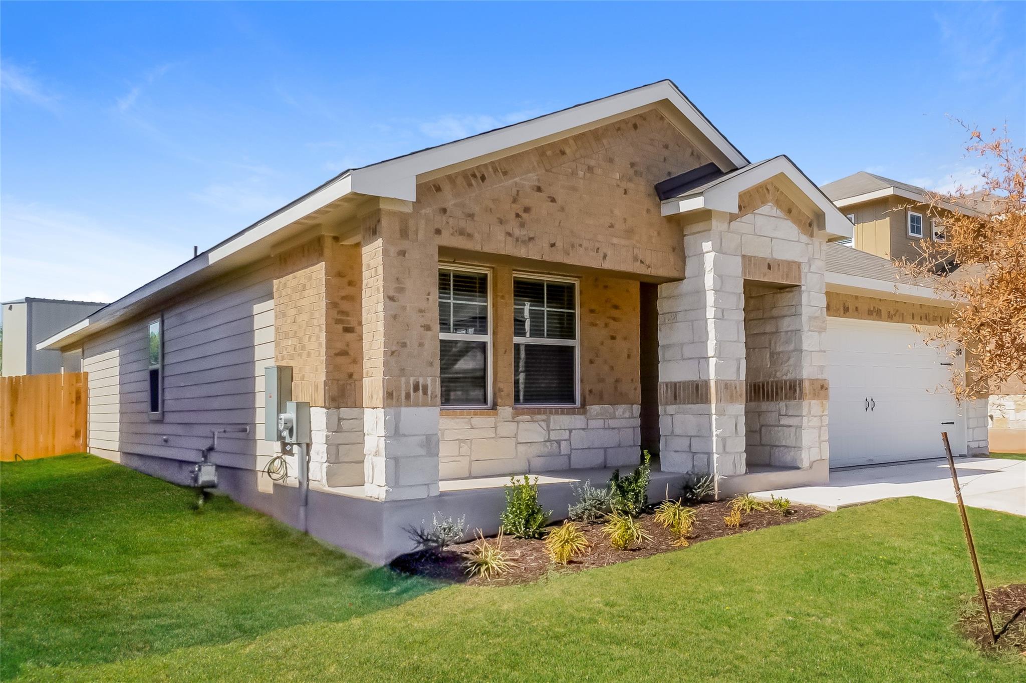 200 Babblebrook Way, Hutto, TX 78634