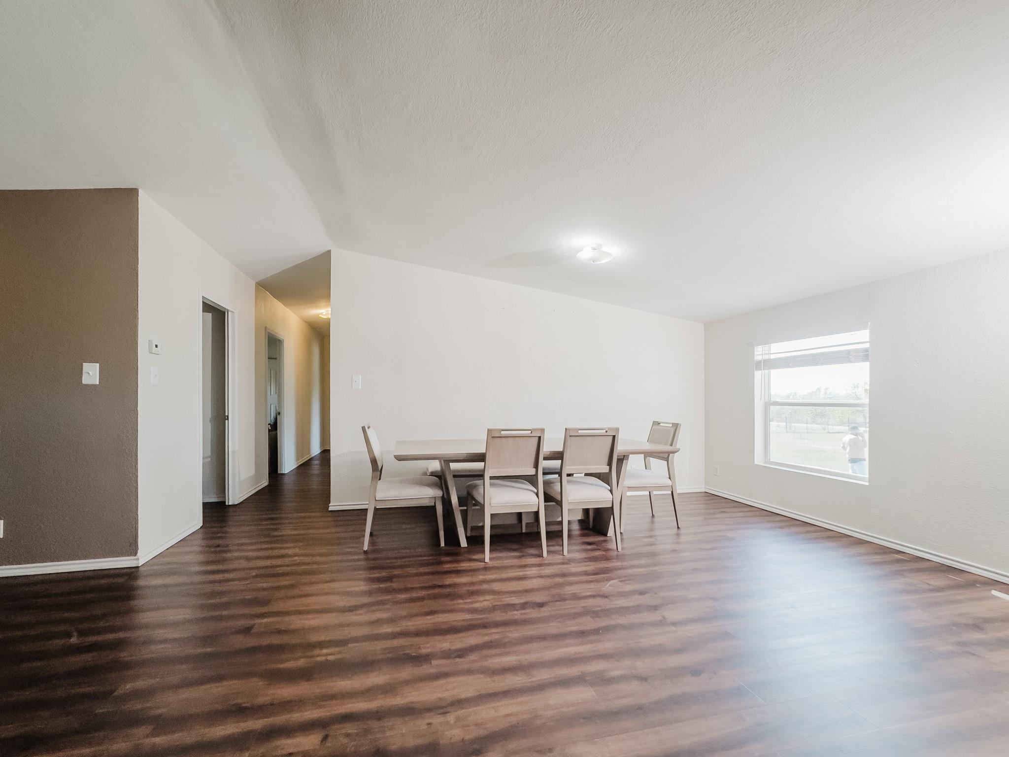 2709 County Road 463, Elgin, TX 78621