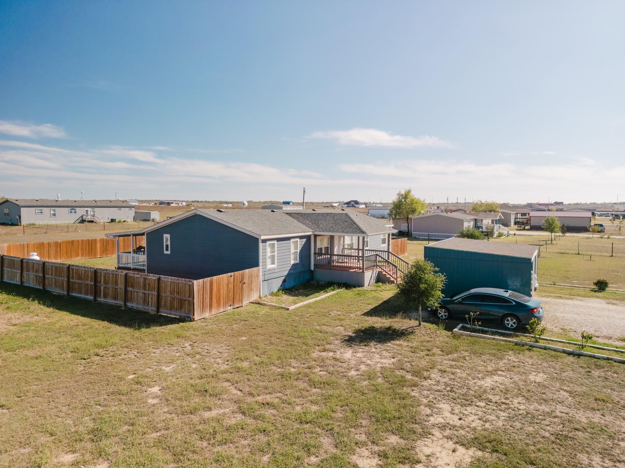 2709 County Road 463, Elgin, TX 78621