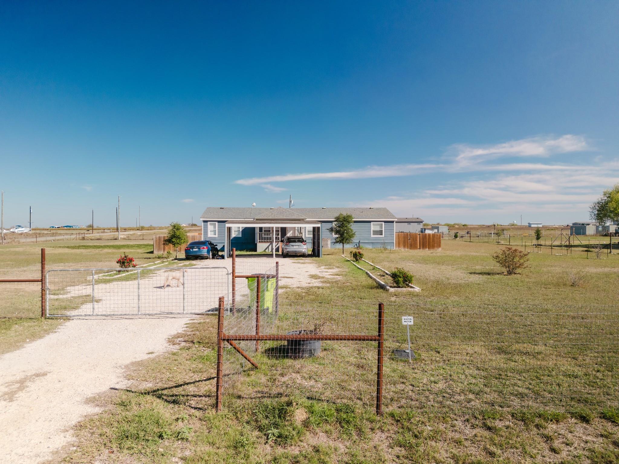 2709 County Road 463, Elgin, TX 78621