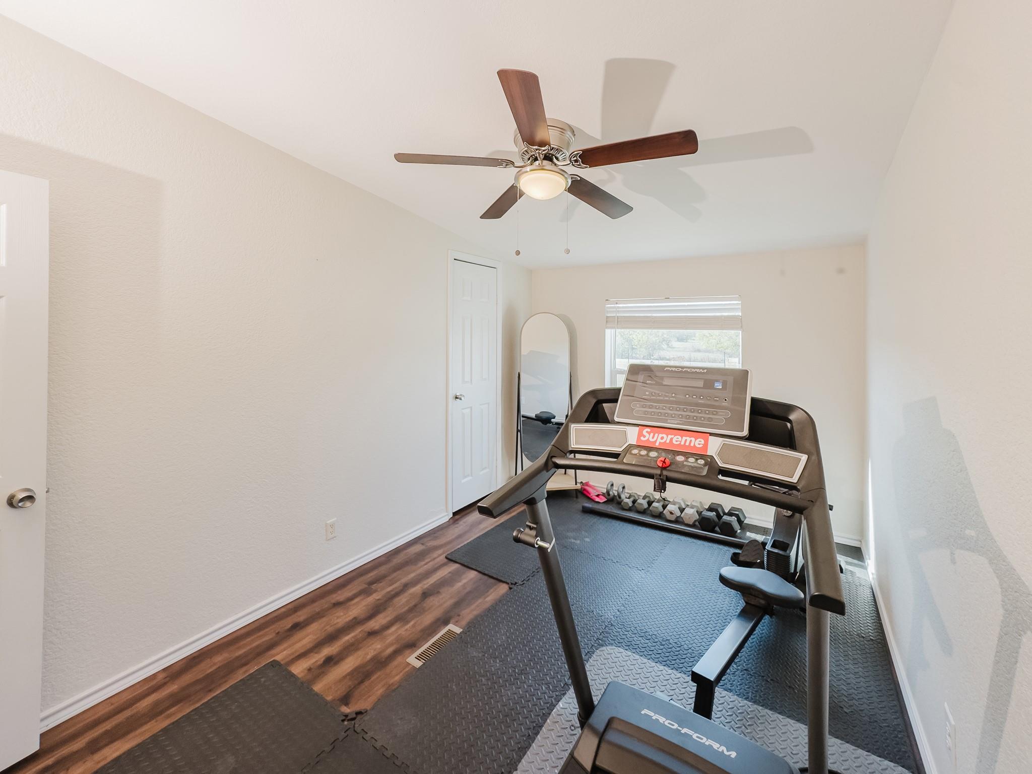 2709 County Road 463, Elgin, TX 78621