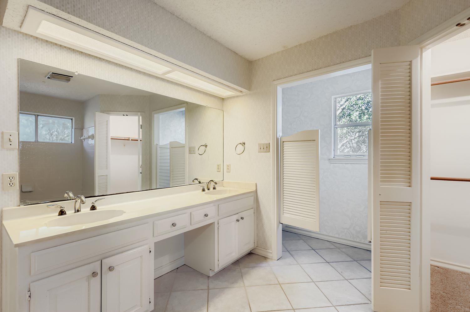 5306 Marsh Creek Dr, Austin, TX 78759