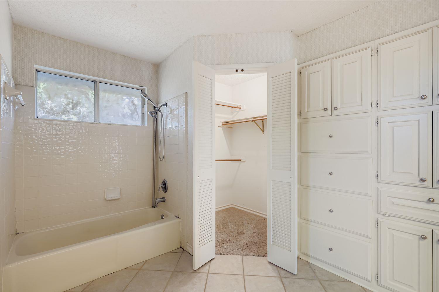 5306 Marsh Creek Dr, Austin, TX 78759