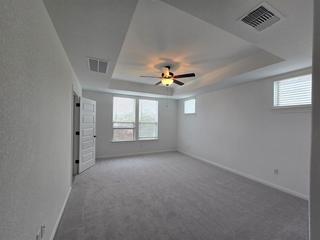 2725 Woodall Dr # 204, Cedar Park, TX 78613