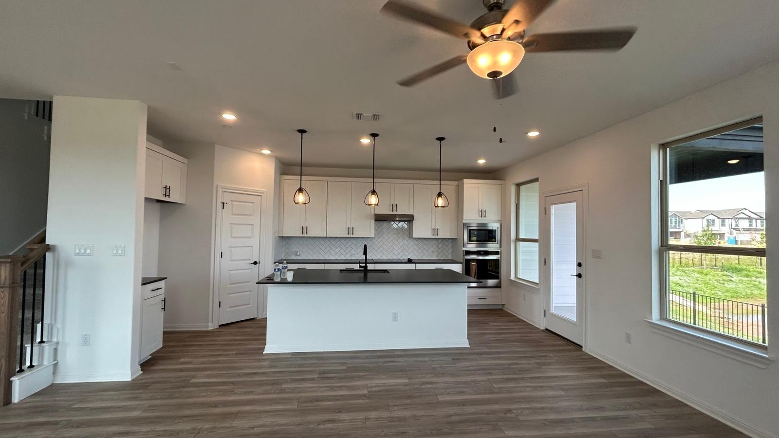 2725 Woodall Dr # 204, Cedar Park, TX 78613