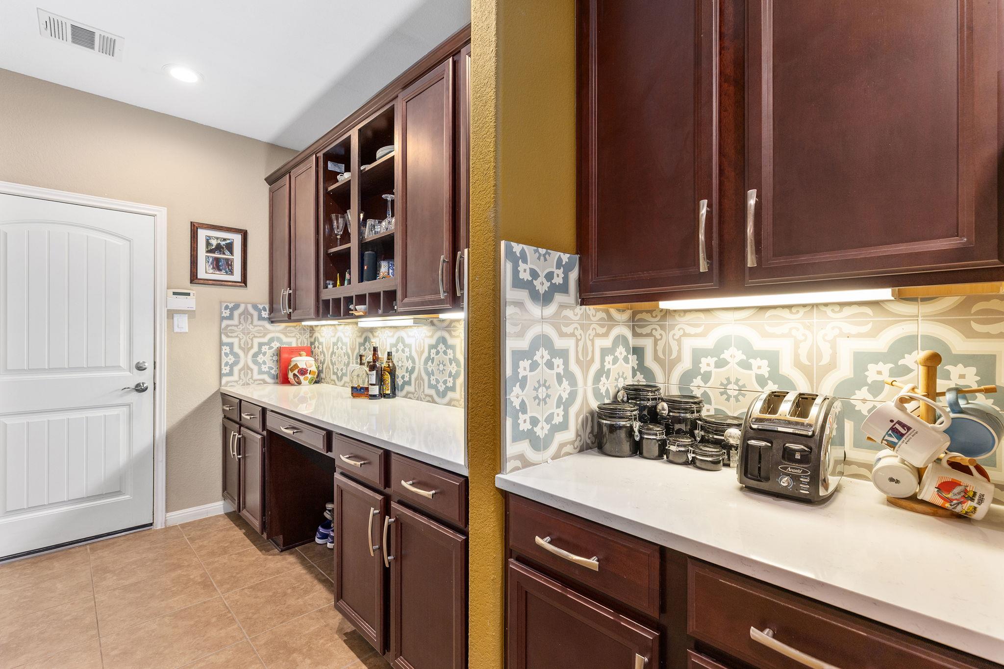 14001 Avery Ranch Blvd # 302, Austin, TX 78717