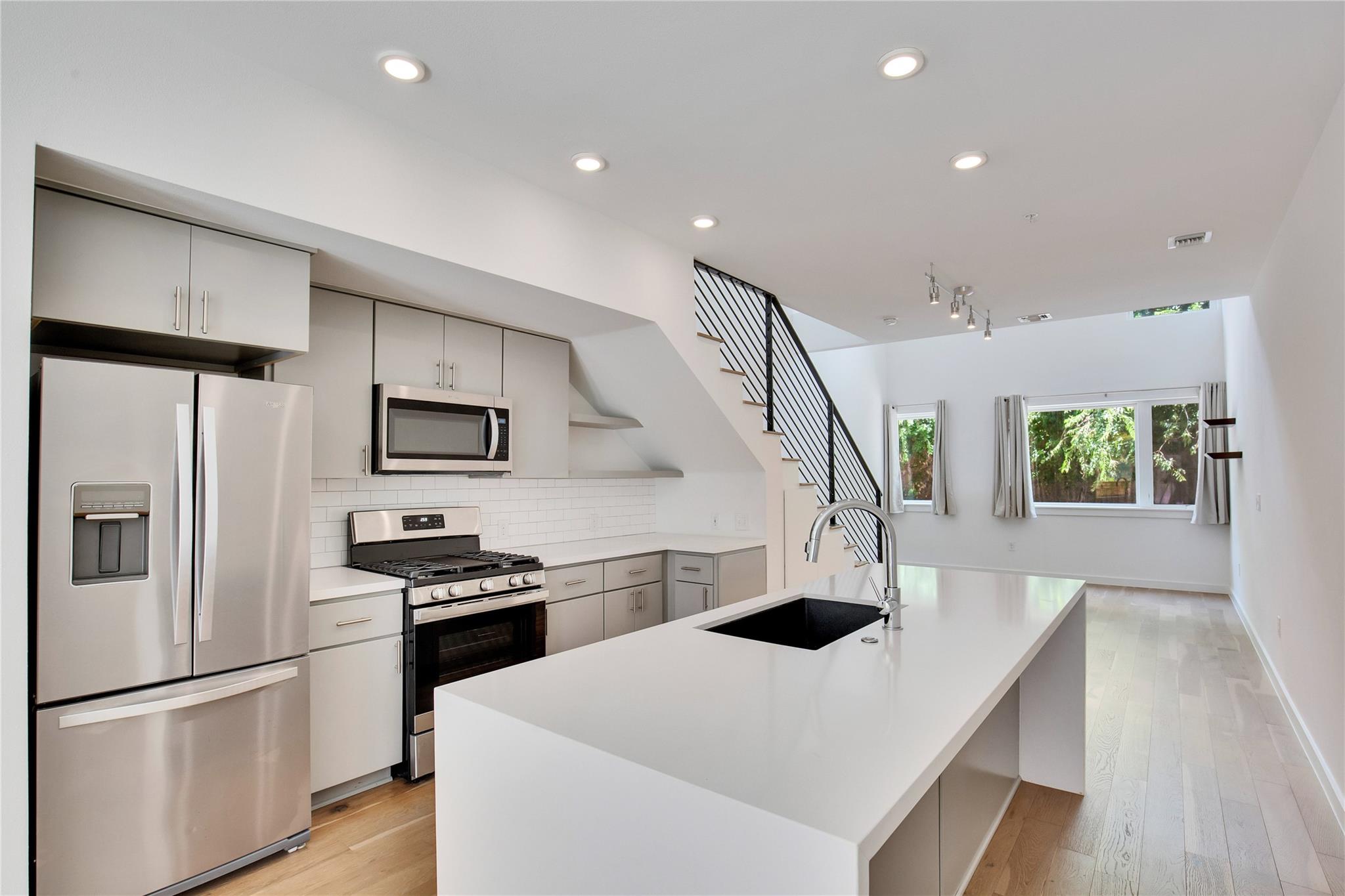 2002 E 7th St # 234, Austin, TX 78702