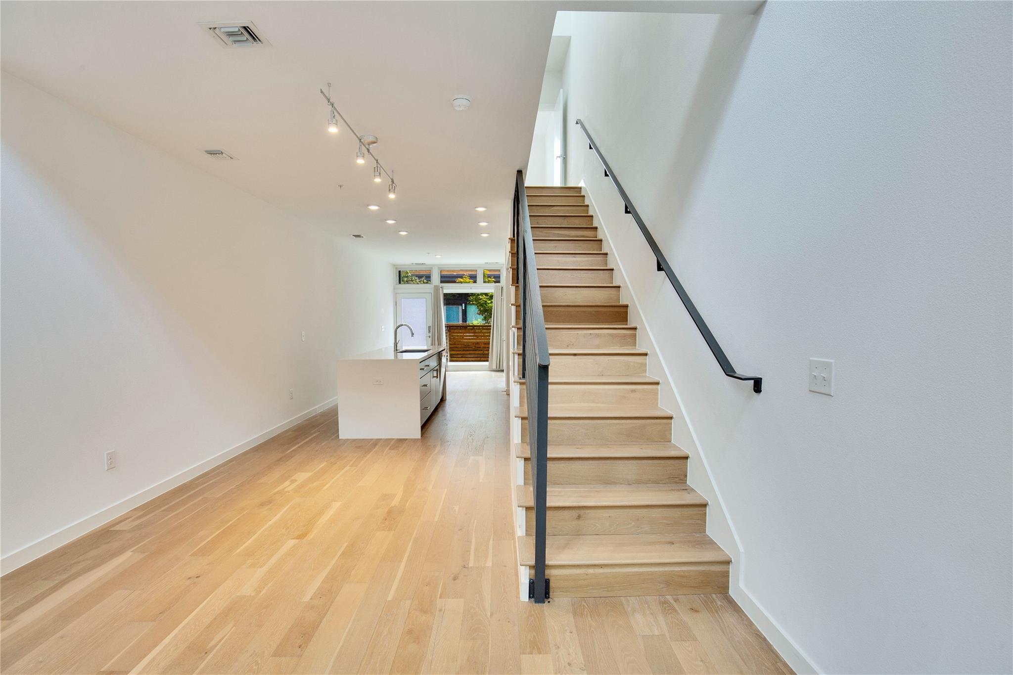 2002 E 7th St # 234, Austin, TX 78702