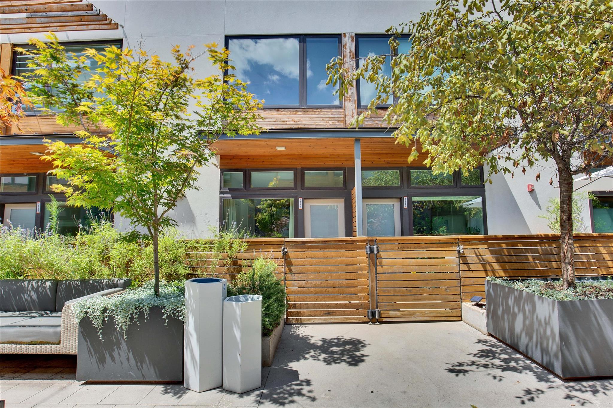 2002 E 7th St # 234, Austin, TX 78702