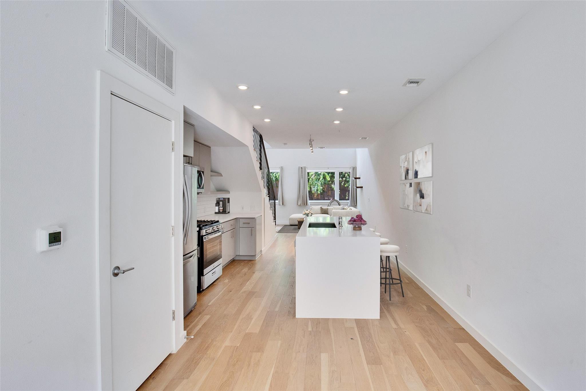 2002 E 7th St # 234, Austin, TX 78702