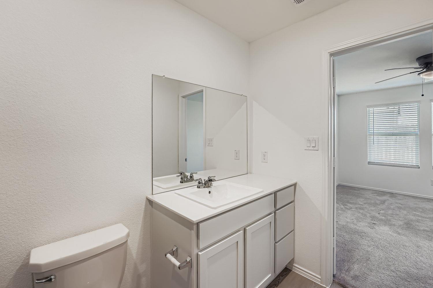 210 Sormonne Loop, Kyle, TX 78640