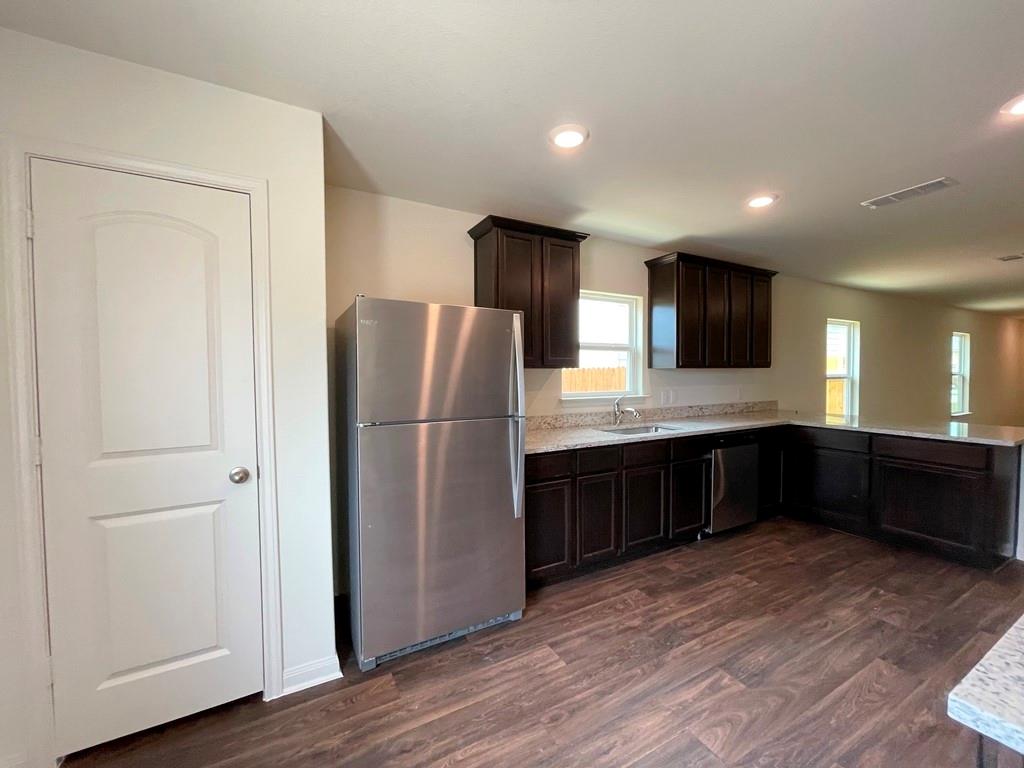 168 Allington Cir, Jarrell, TX 76537