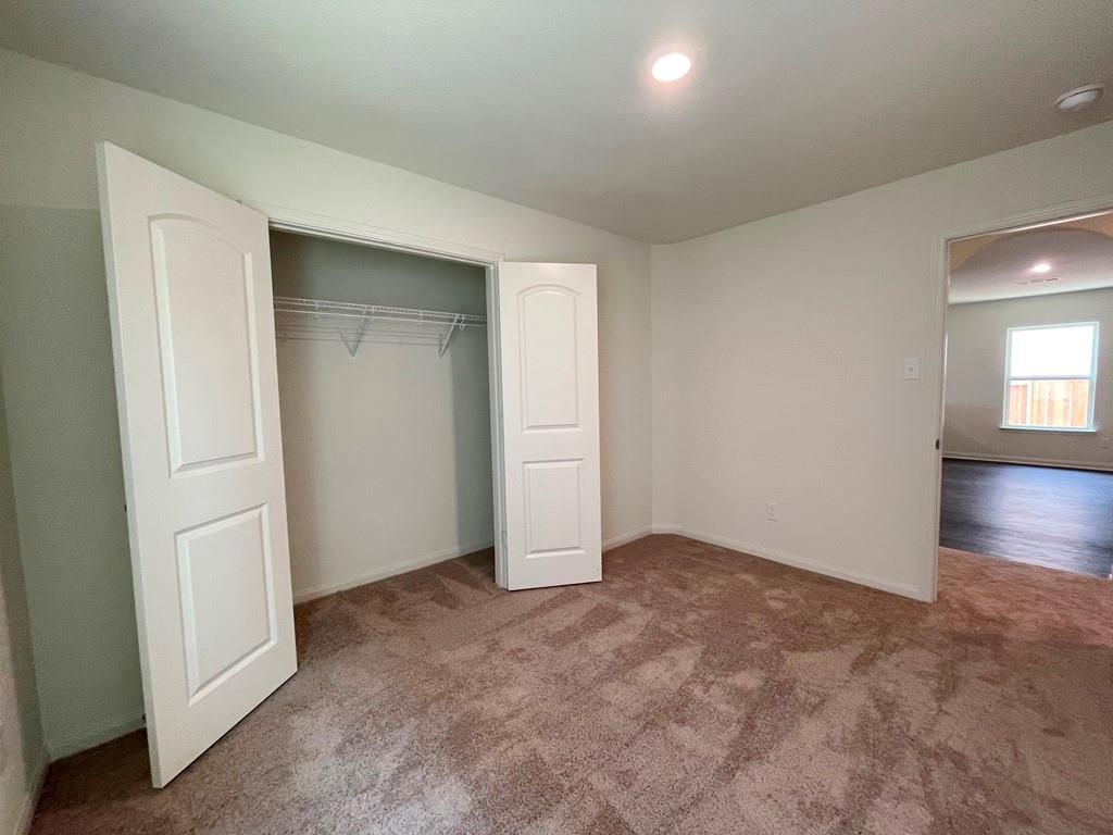 168 Allington Cir, Jarrell, TX 76537