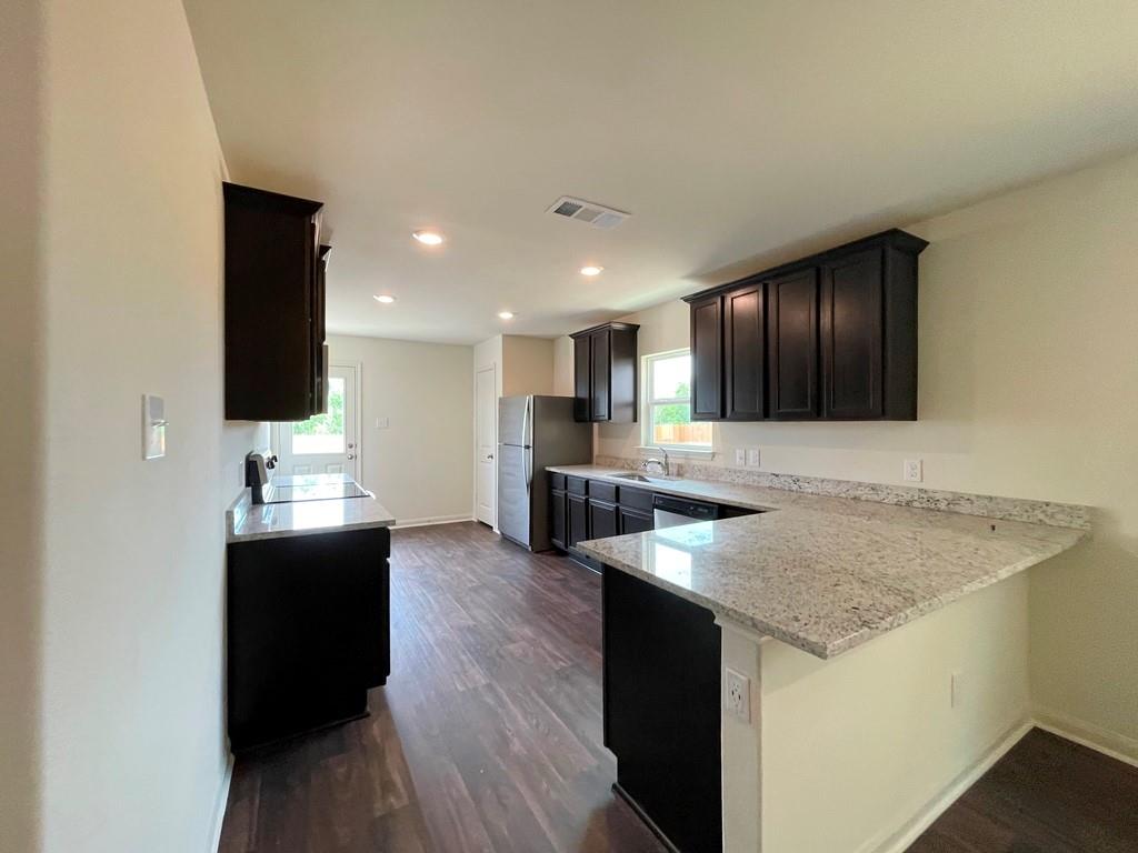 168 Allington Cir, Jarrell, TX 76537