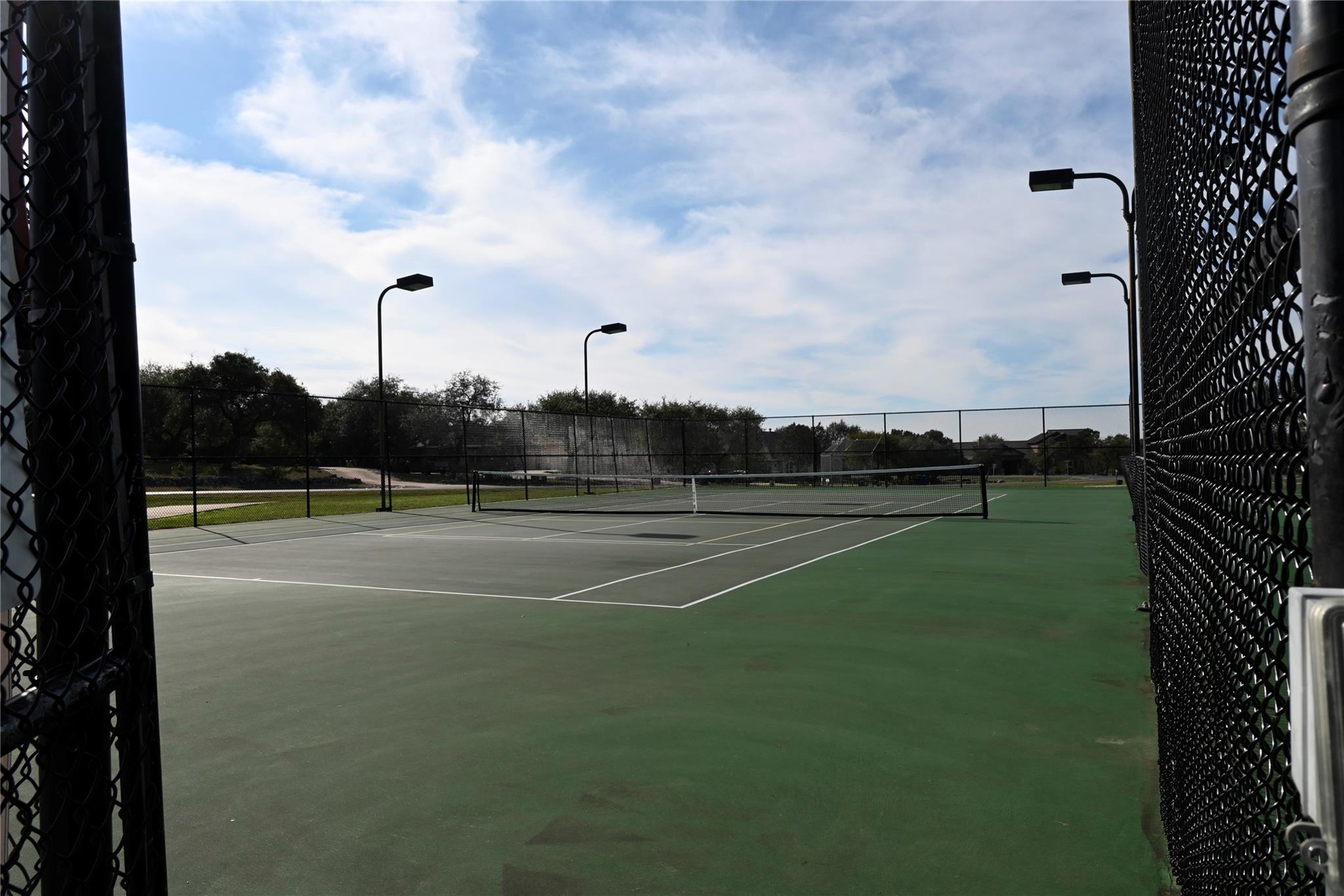 722 Cambridge Dr, New Braunfels, TX 78132