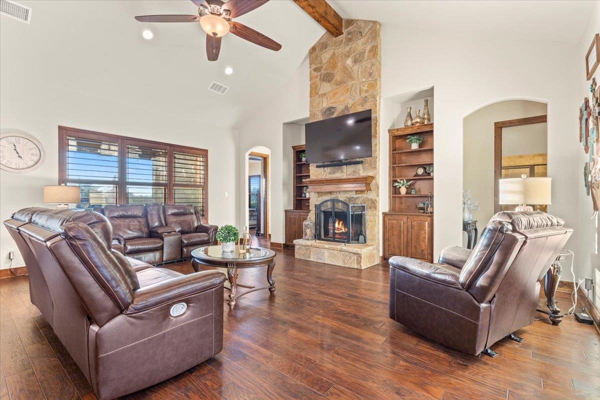 130 Axis Trl, Bastrop, TX 78602