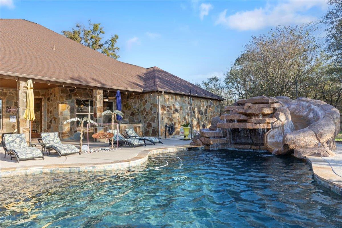 130 Axis Trl, Bastrop, TX 78602