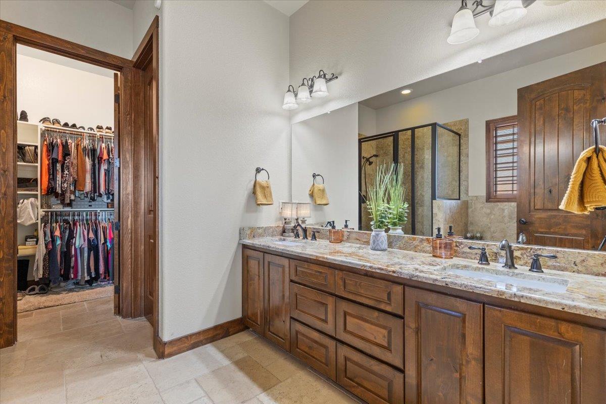 130 Axis Trl, Bastrop, TX 78602