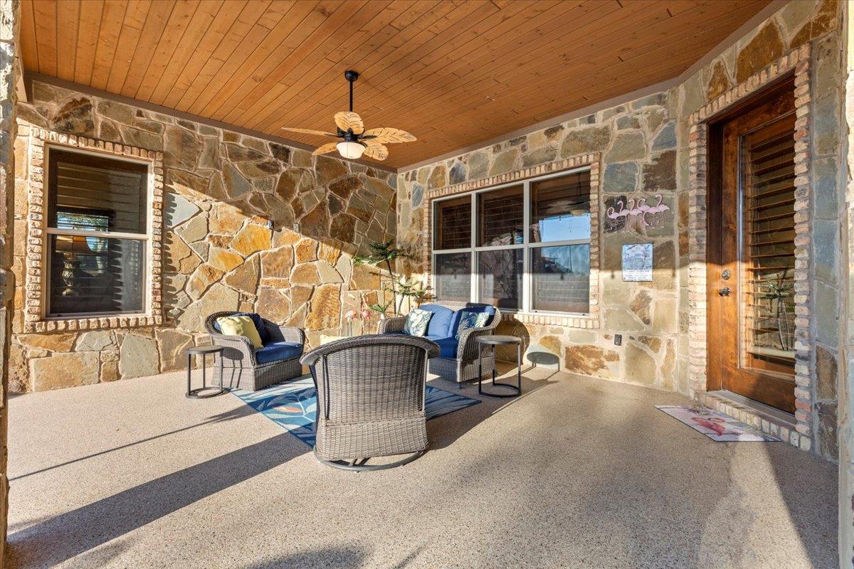 130 Axis Trl, Bastrop, TX 78602