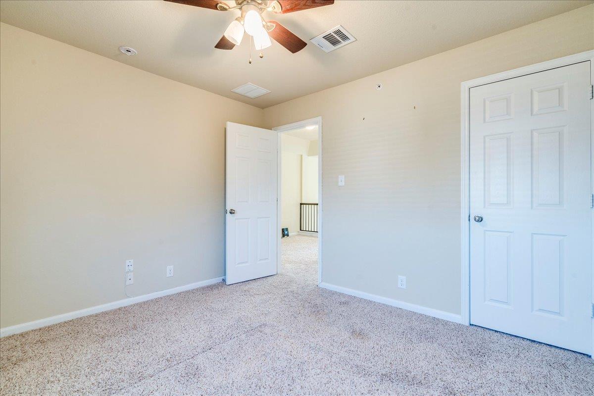 512 Lookout Tree Ln, Round Rock, TX 78664