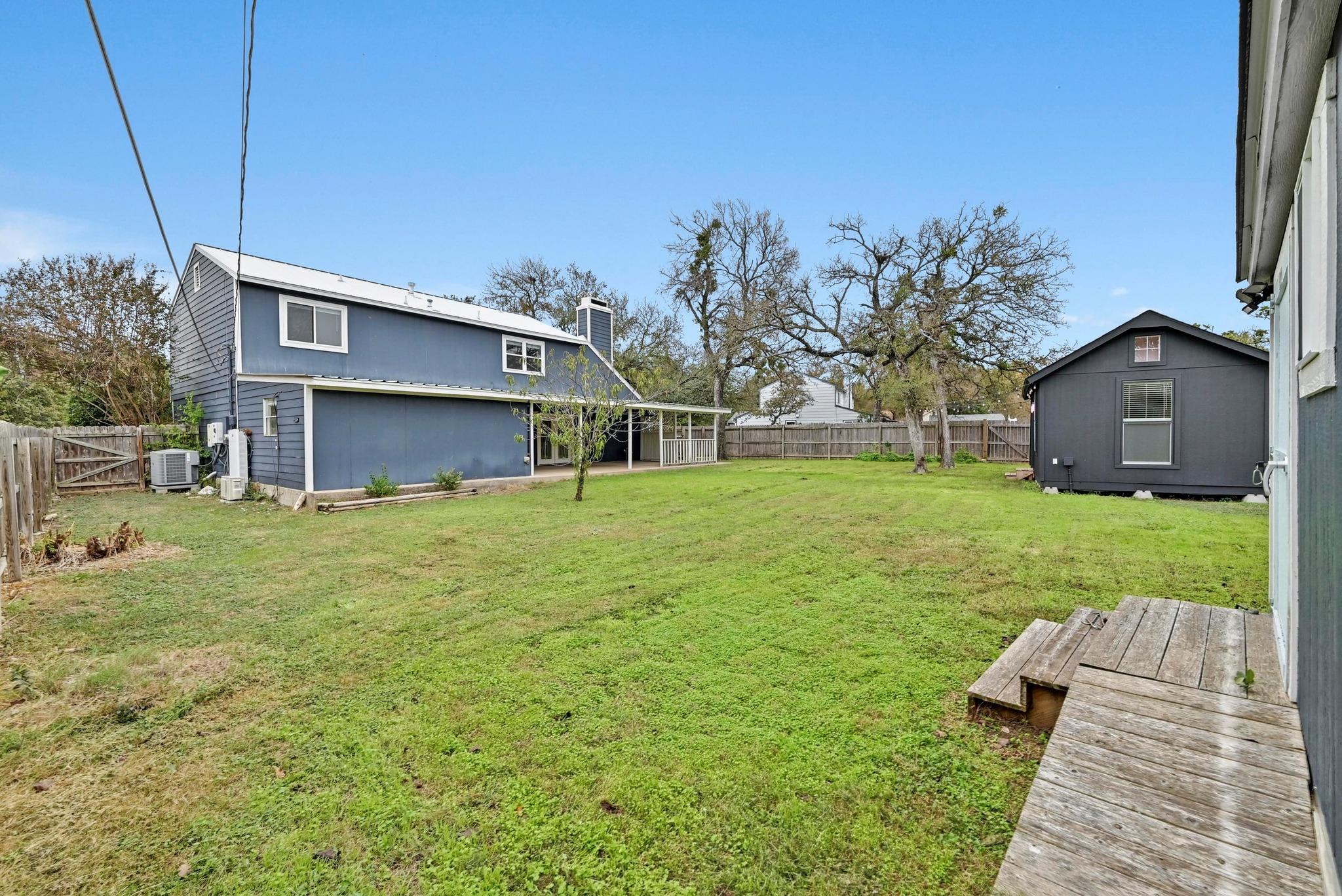 1406 Oakridge Dr, Round Rock, TX 78681