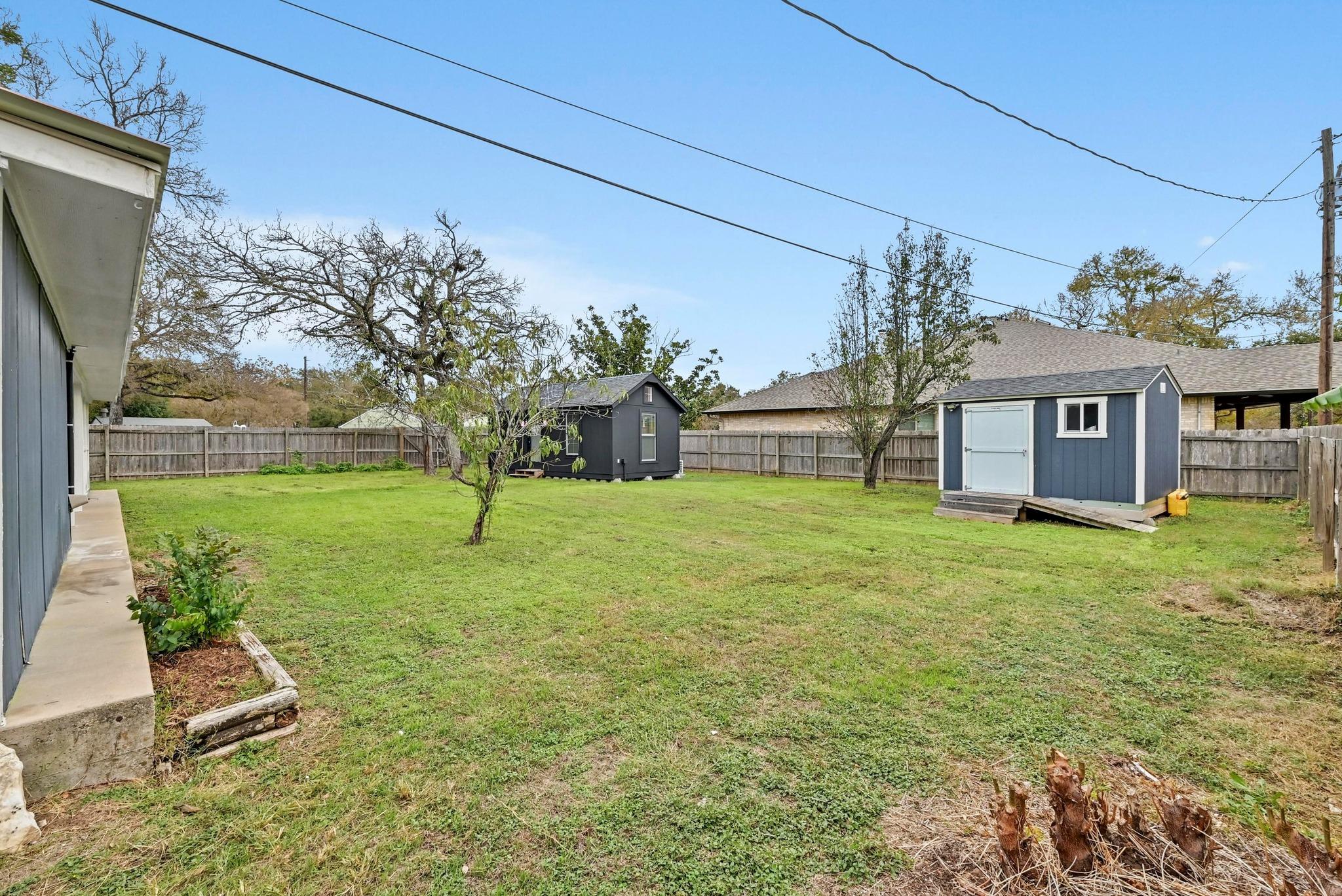 1406 Oakridge Dr, Round Rock, TX 78681