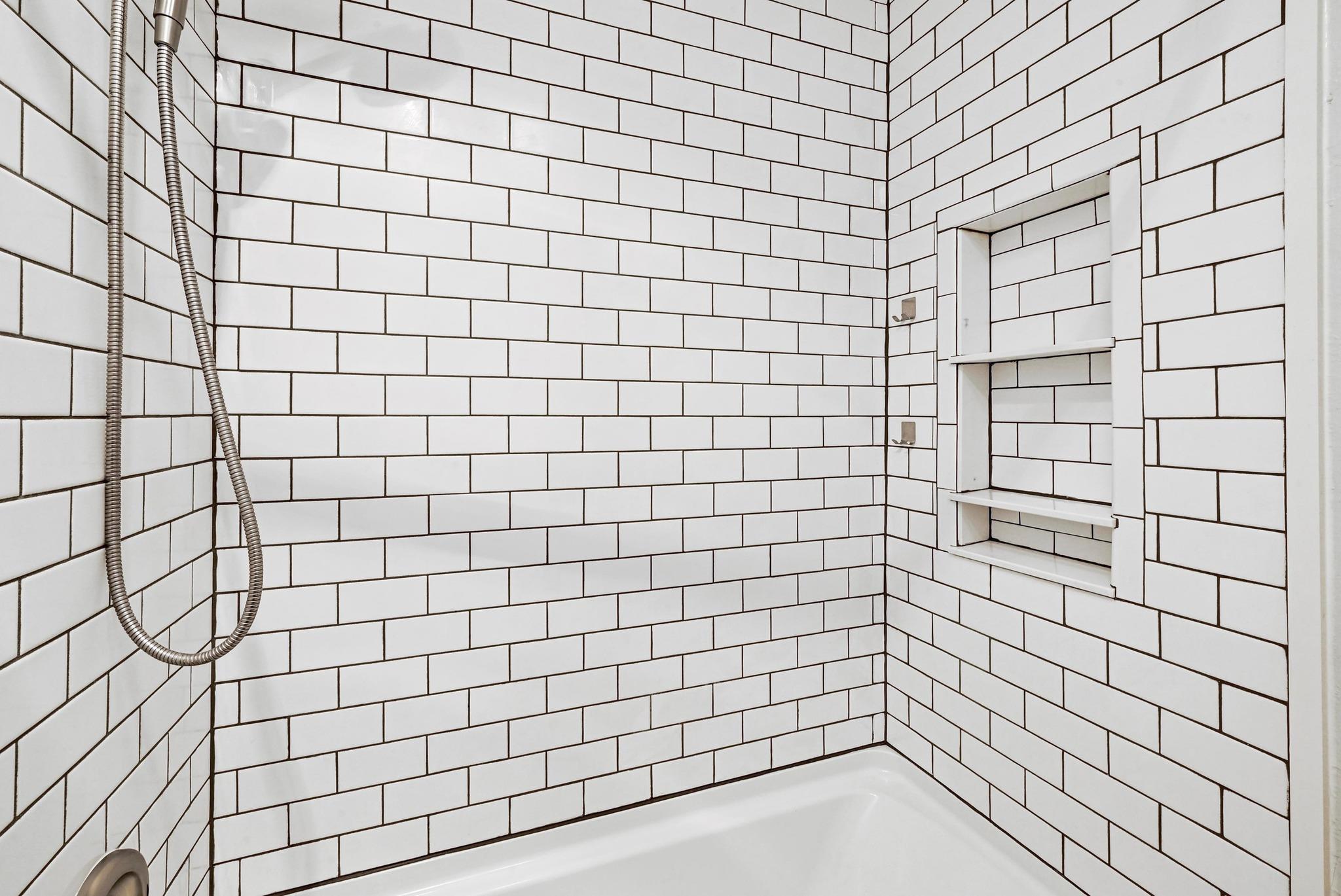 1406 Oakridge Dr, Round Rock, TX 78681