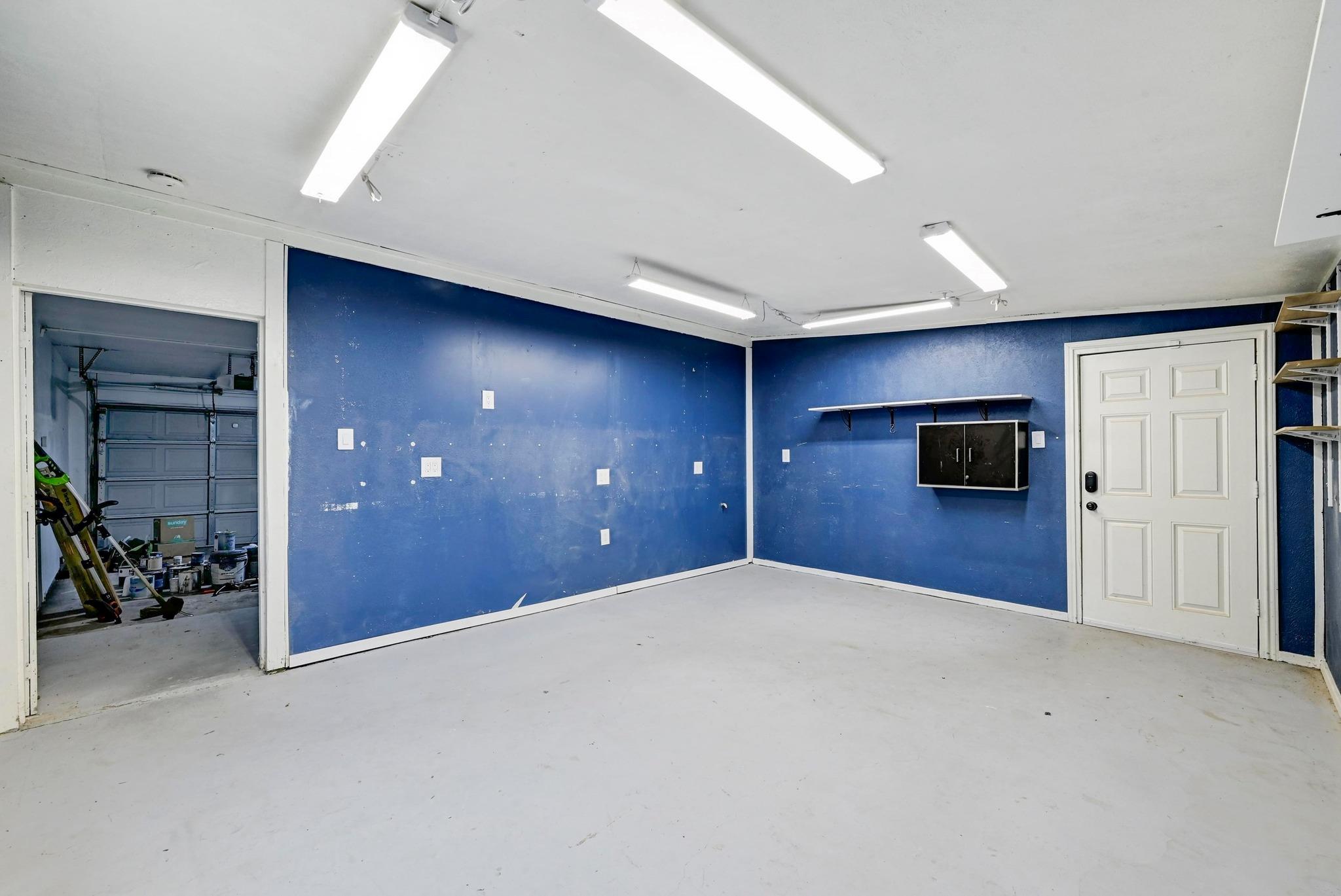 1406 Oakridge Dr, Round Rock, TX 78681