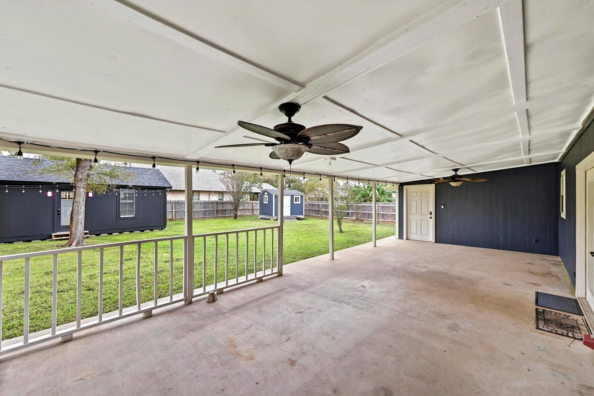 1406 Oakridge Dr, Round Rock, TX 78681