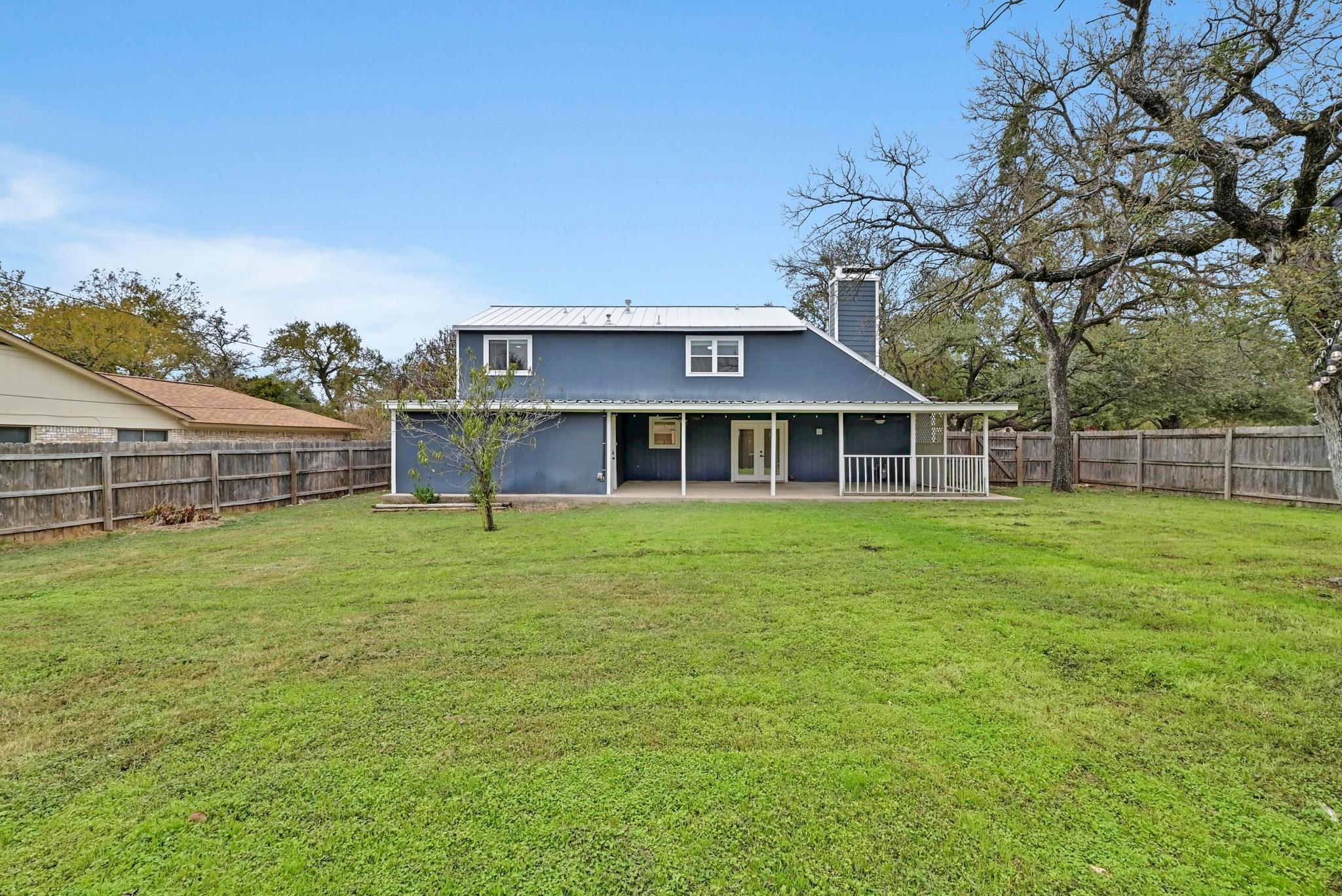 1406 Oakridge Dr, Round Rock, TX 78681