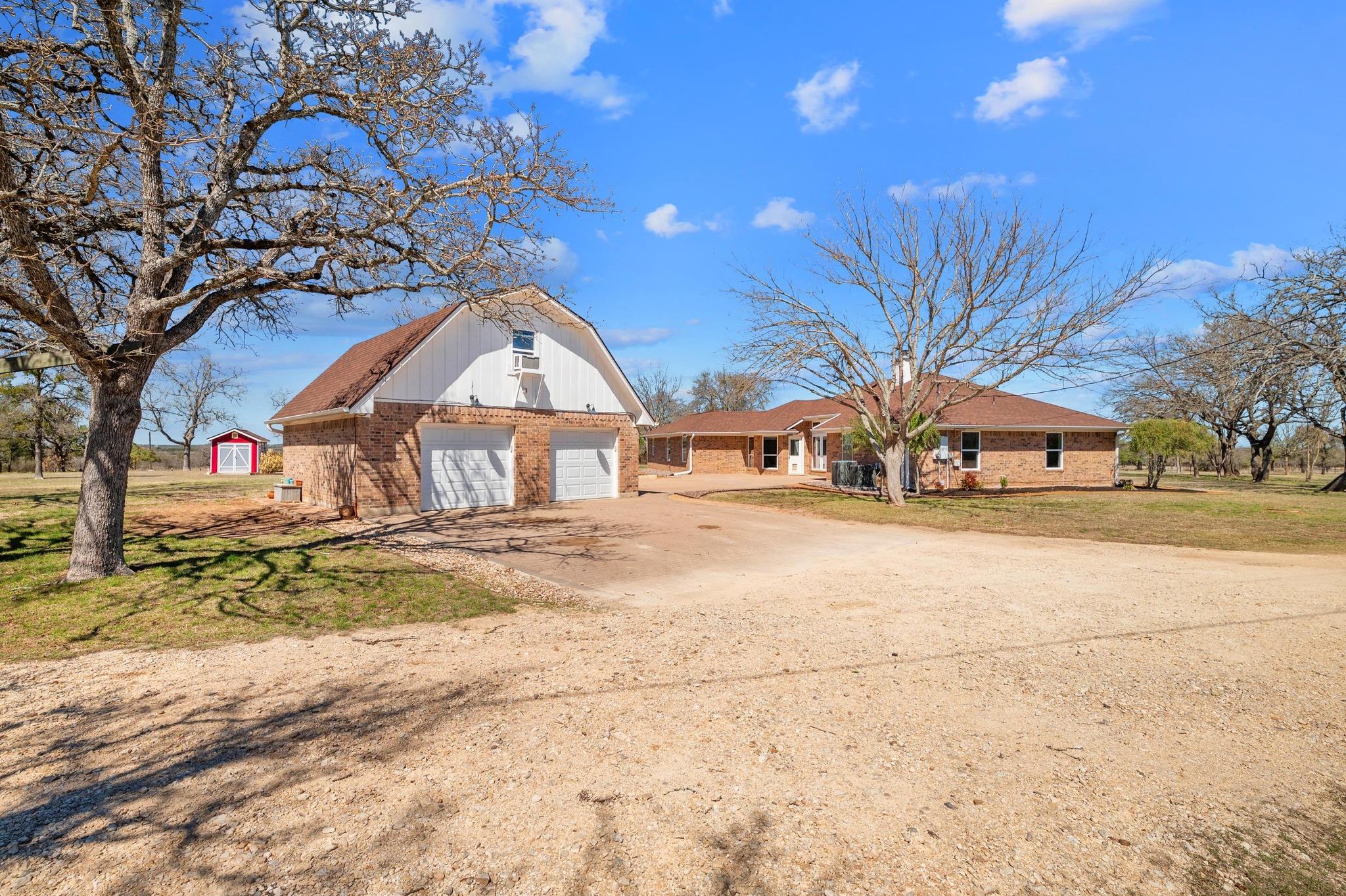201 Young Ranch Rd, Georgetown, TX 78633