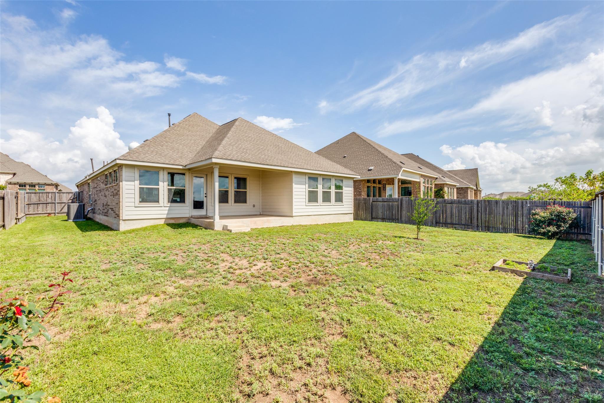874 Spinnaker Loop, Kyle, TX 78640