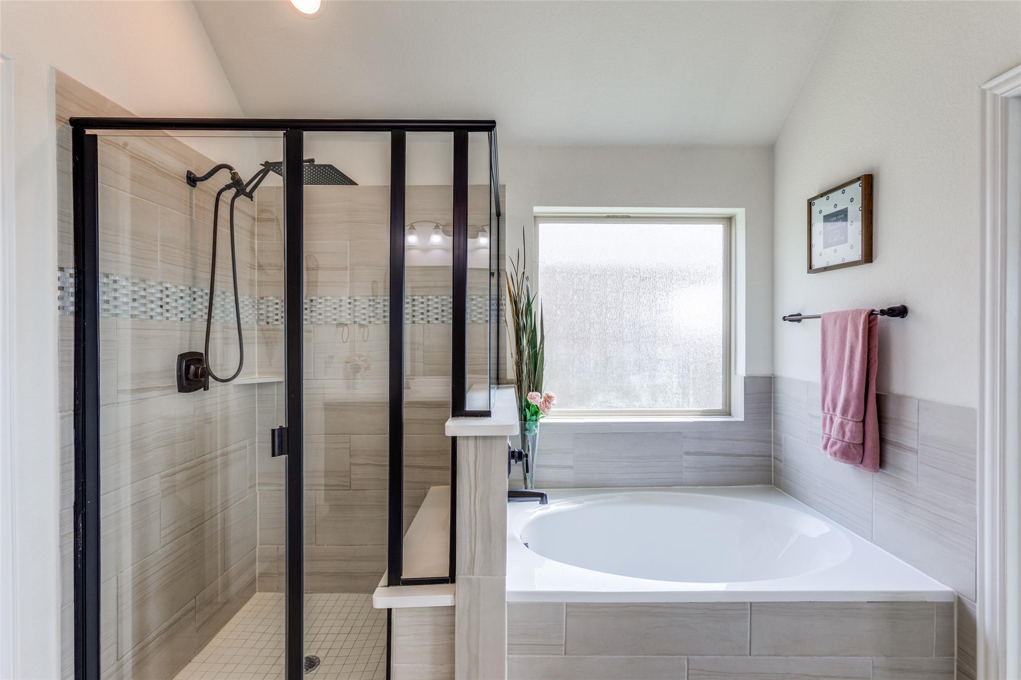 874 Spinnaker Loop, Kyle, TX 78640