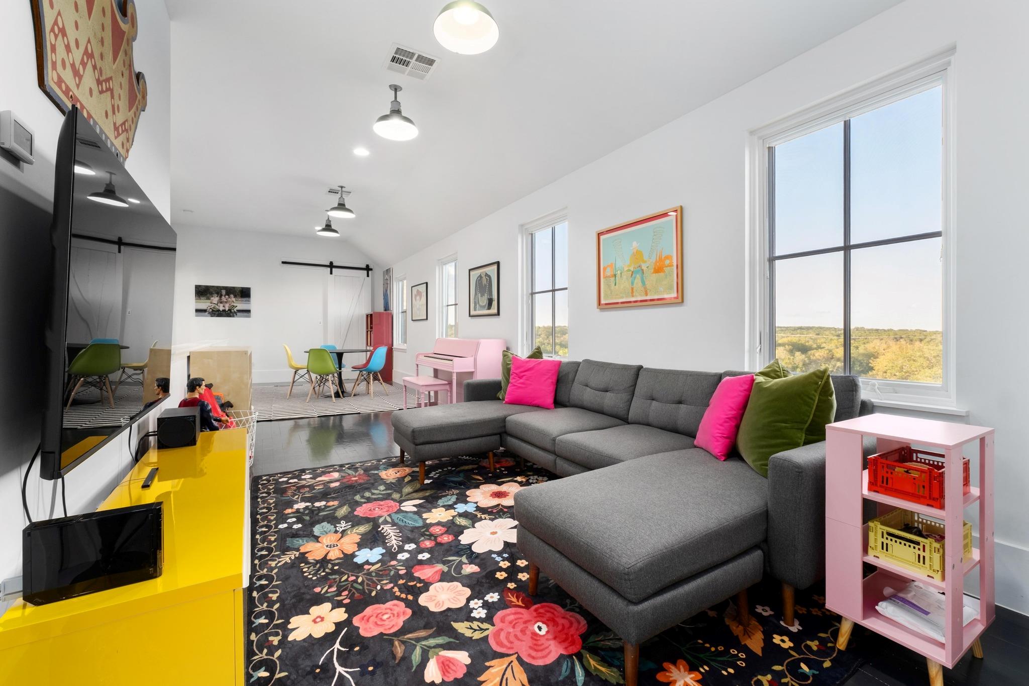 12800 Old Baldy Trl, Austin, TX 78737