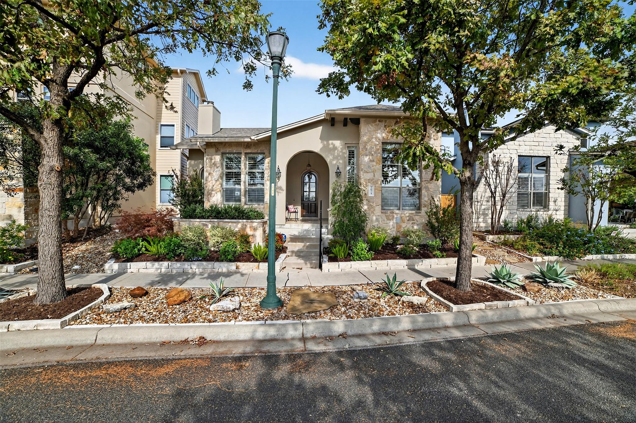 2624 Tom Miller St, Austin, TX 78723